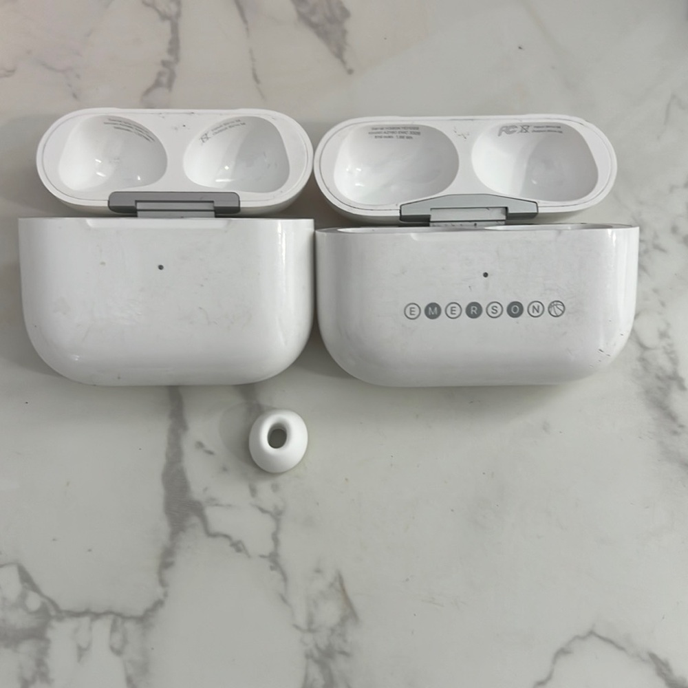 iPhone charges case only second and third generation